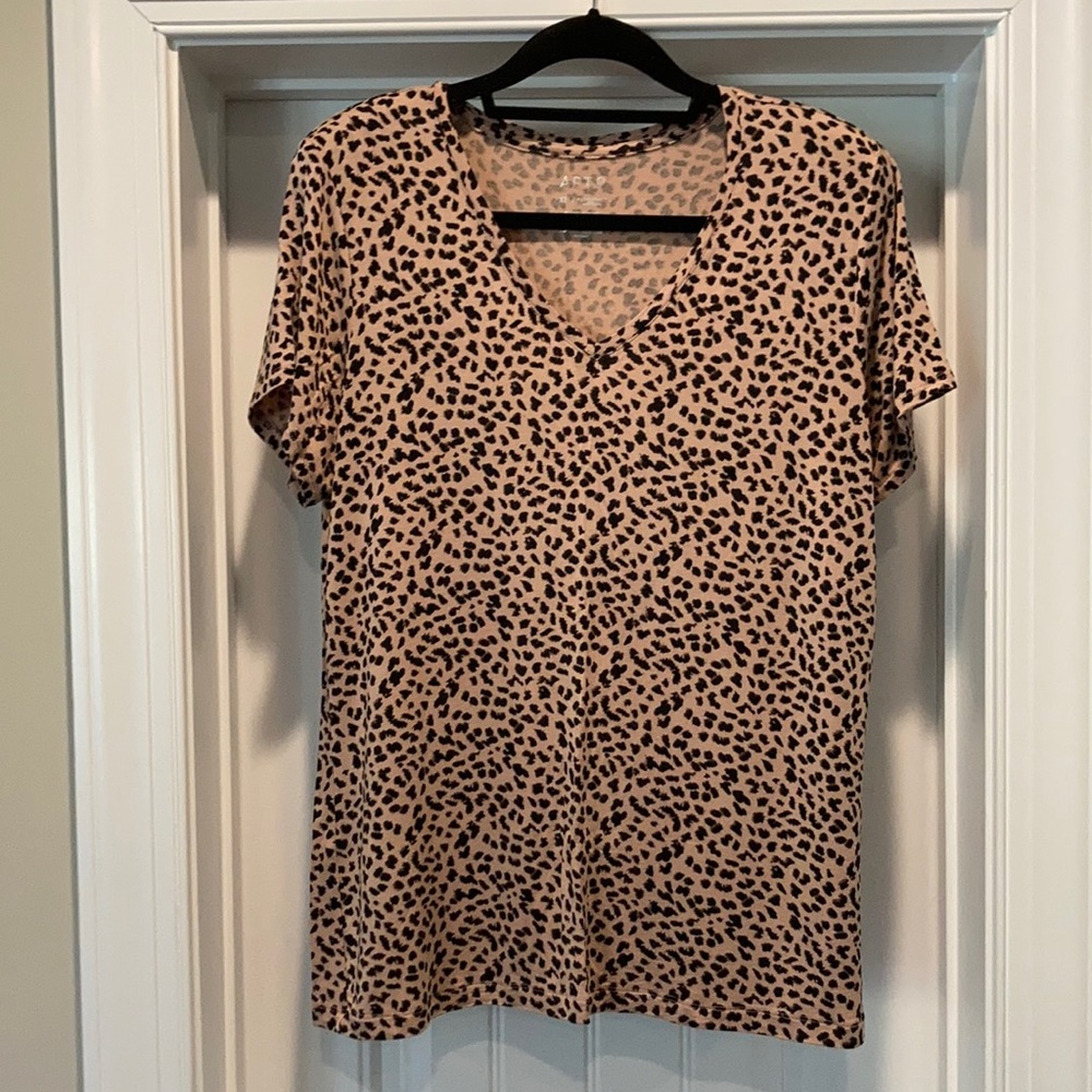 APT 9 ladies essentials rayon/spandex top - XL - like new